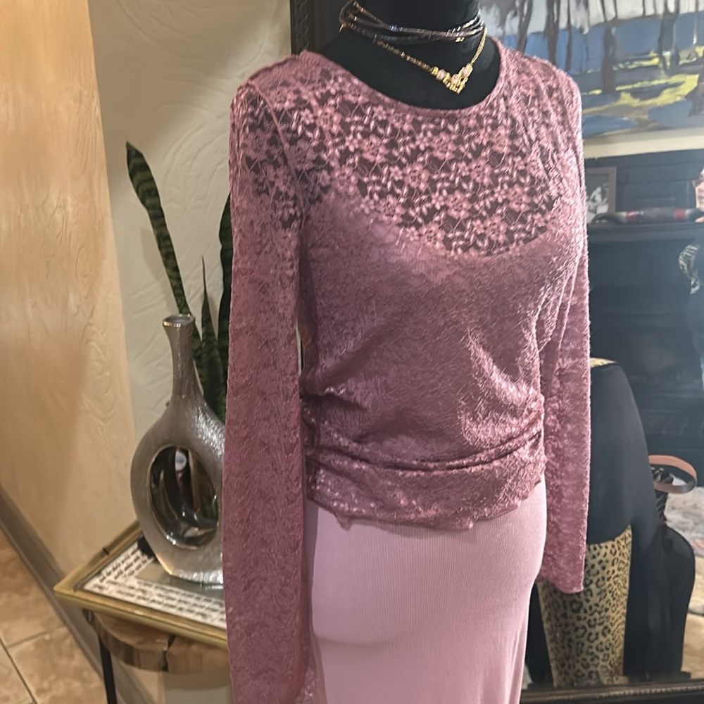 Lucky Brand lace top mauve blush size medium.  New with out tags